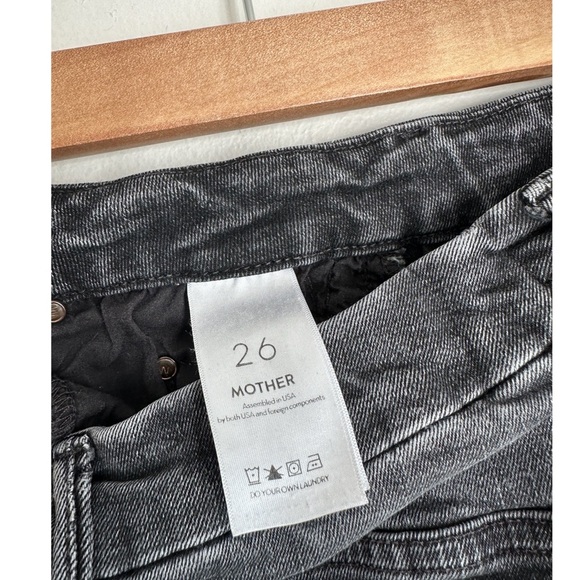 Mother • Looker High-Rise Ankle Fray Skinny Jeans in Night Hawk - Picture 7 of 9